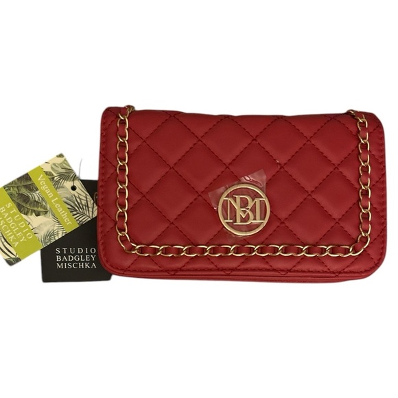 BADGLEY MISCHKA Quilted Crossbody braided chain Red Large - Picture 2 of 7
